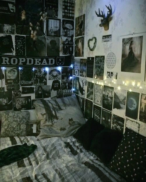 Emo bedroom ideas teen girls soft goth Hello Kitty blanket.