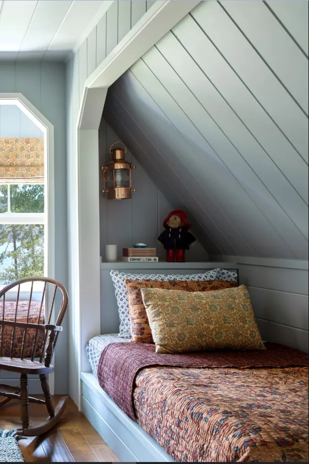 Fresh green aesthetic small bedroom design