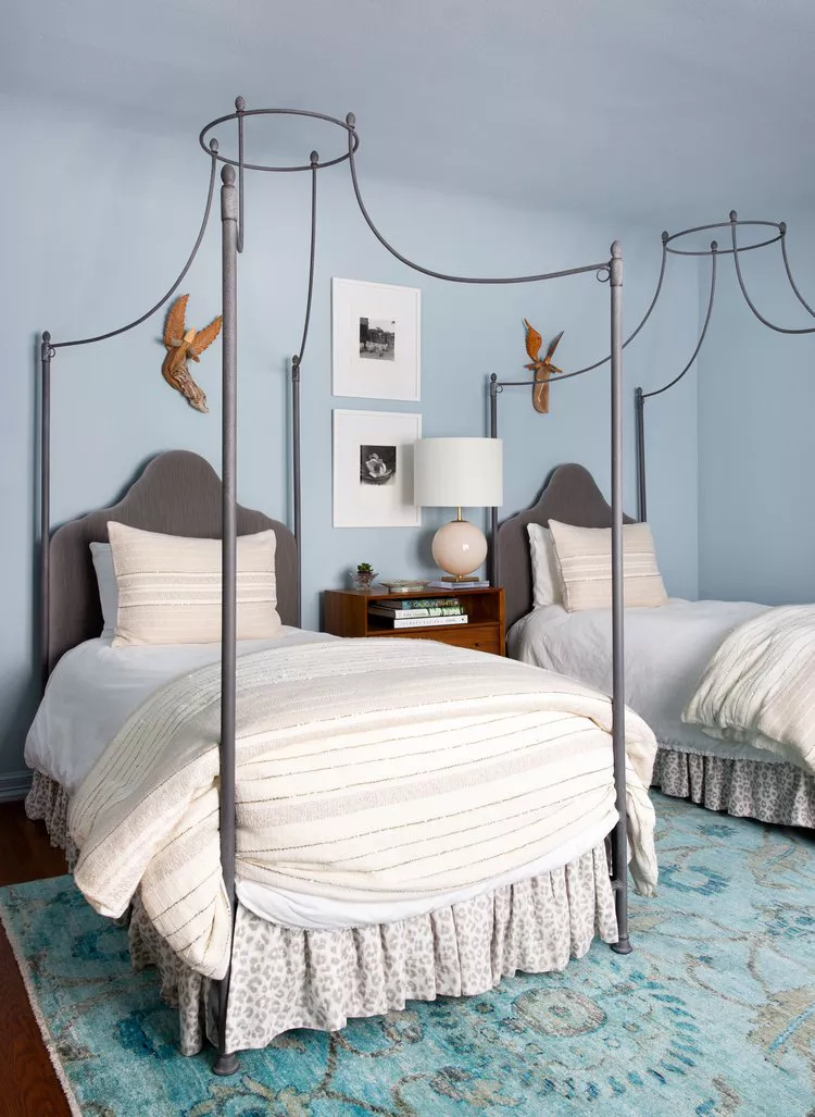 Minimalist Teen Bedrooms - Twin Serenity