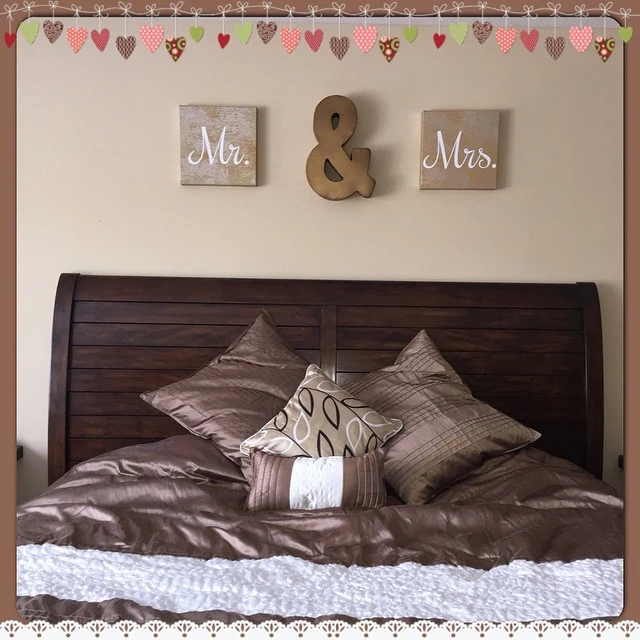 Simple Bedroom Ideas for Couples - Personalized Wall Love.