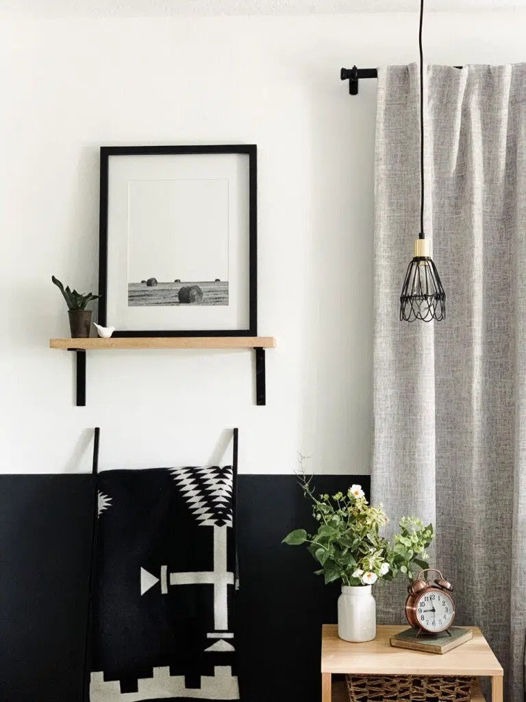 Small Bedroom Wall Decor Ideas