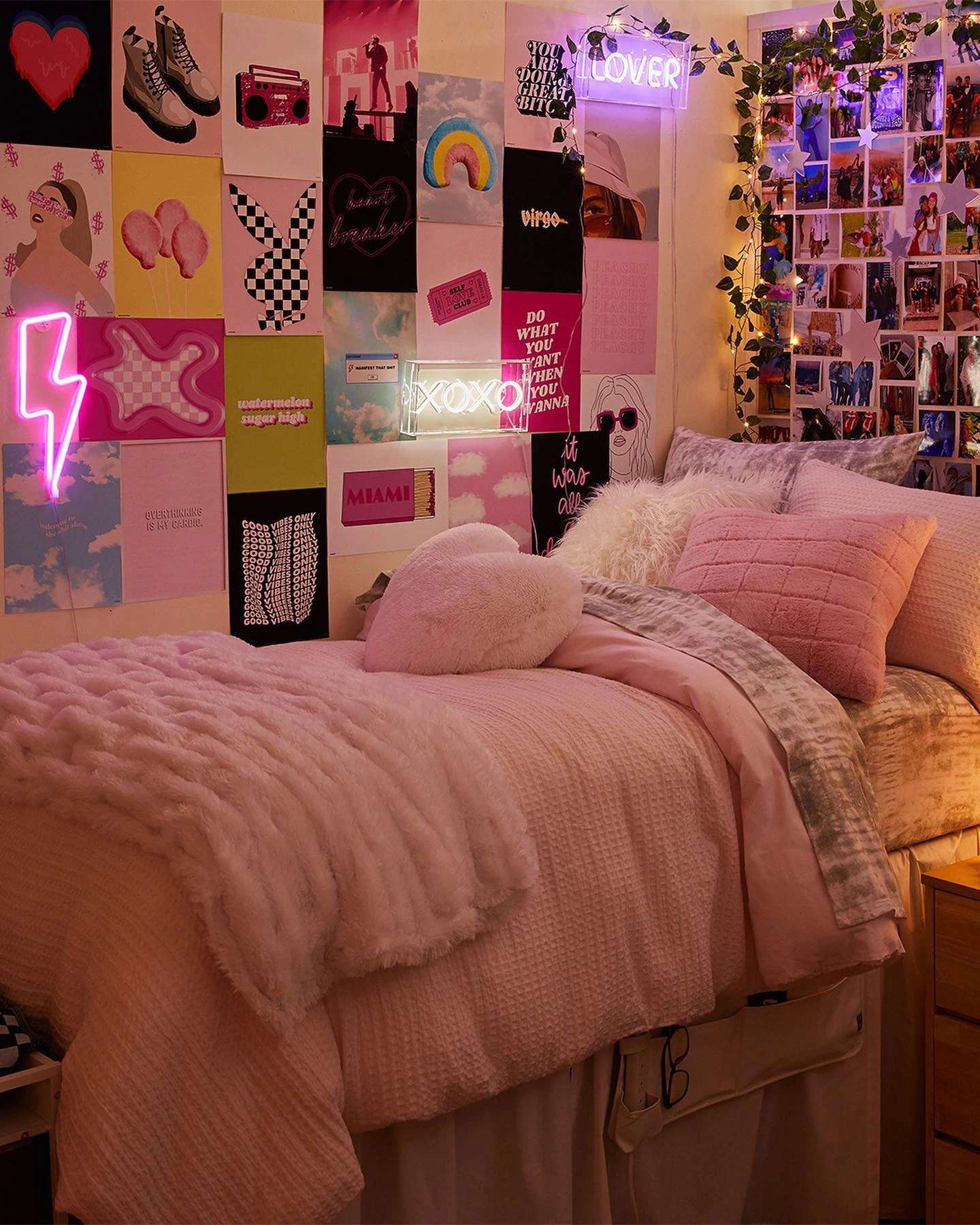 Y2K Bedroom Ideas for Teenage Girls: Colorful Y2K collage wall with neon signs.  