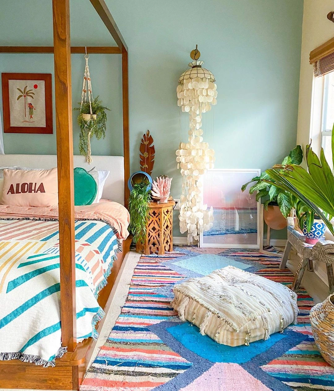 Boho Bedroom Ideas for Teens: A colorful room with a capiz light.
