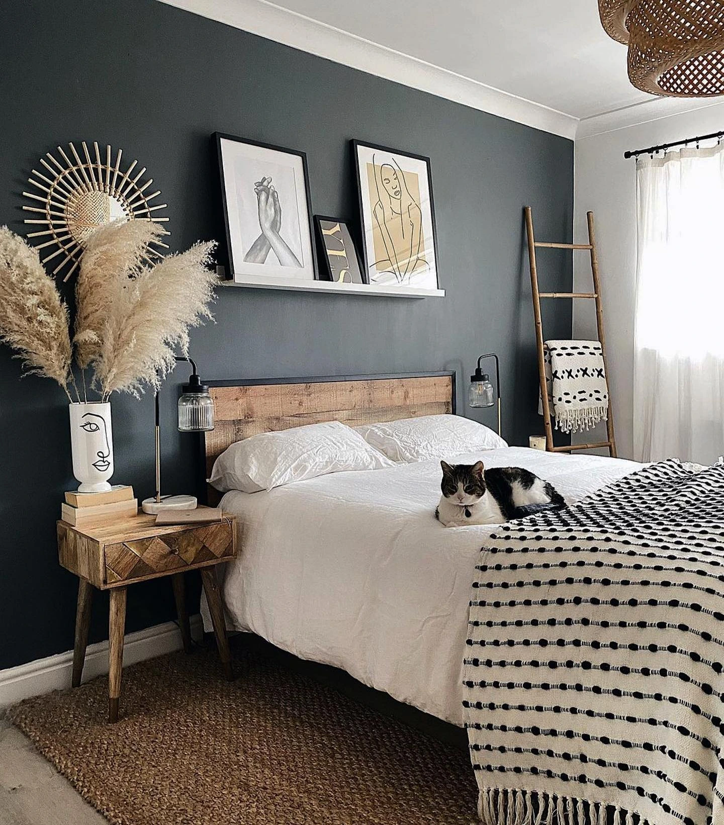 Boho Bedroom Ideas for Teens: A black and white room with a jute rug.