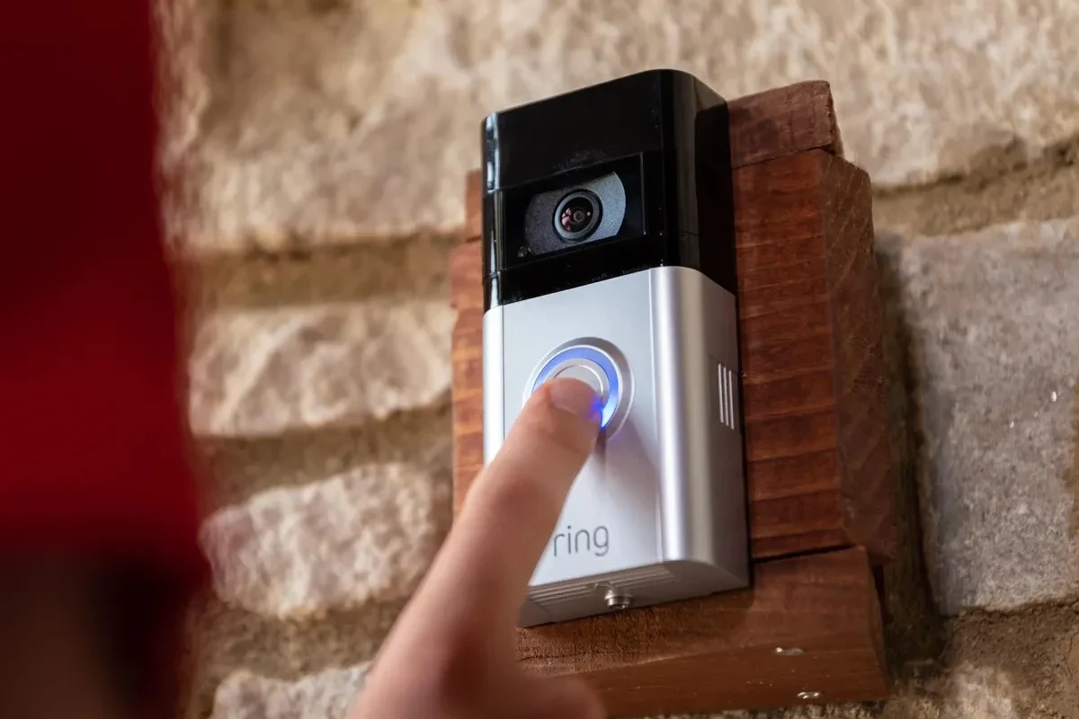 Where Does the Doorbell Sound Come 2 where does the doorbell sound come from