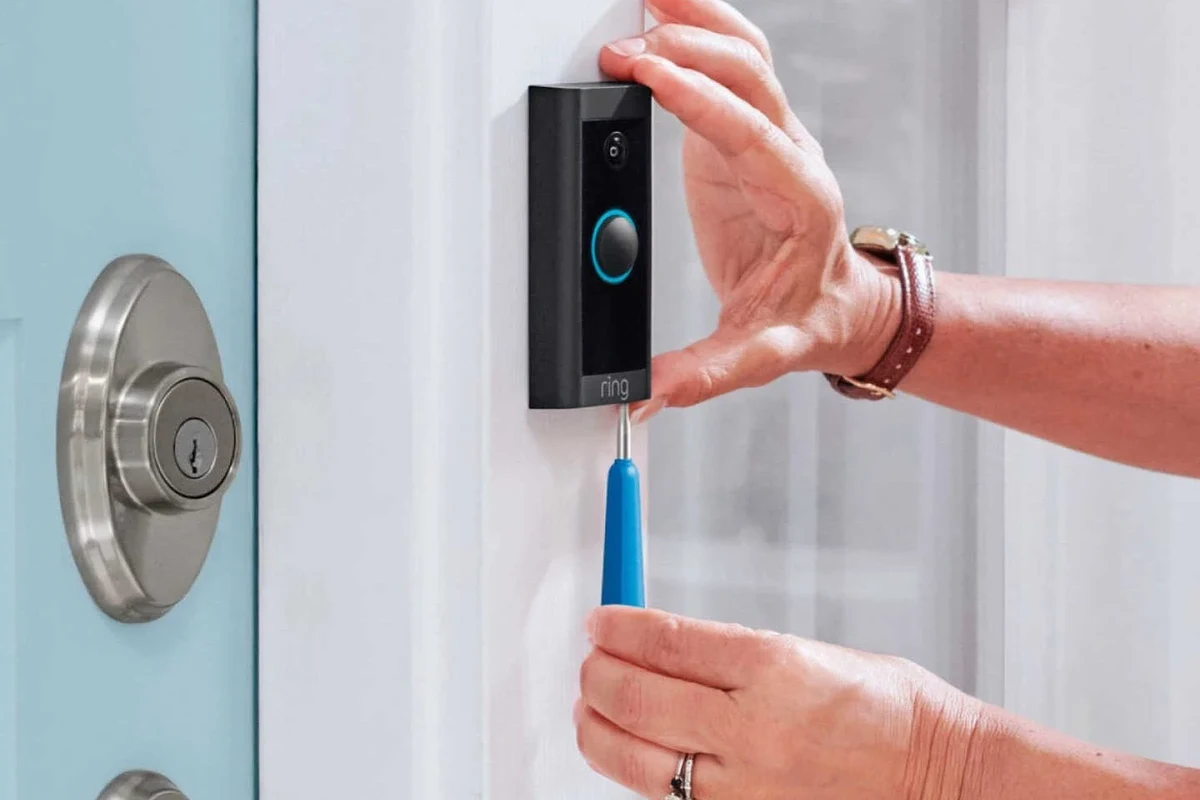 How to Install a Doorbell Without Existing Doorbell Wiring 3 how to install a doorbell without existing doorbell