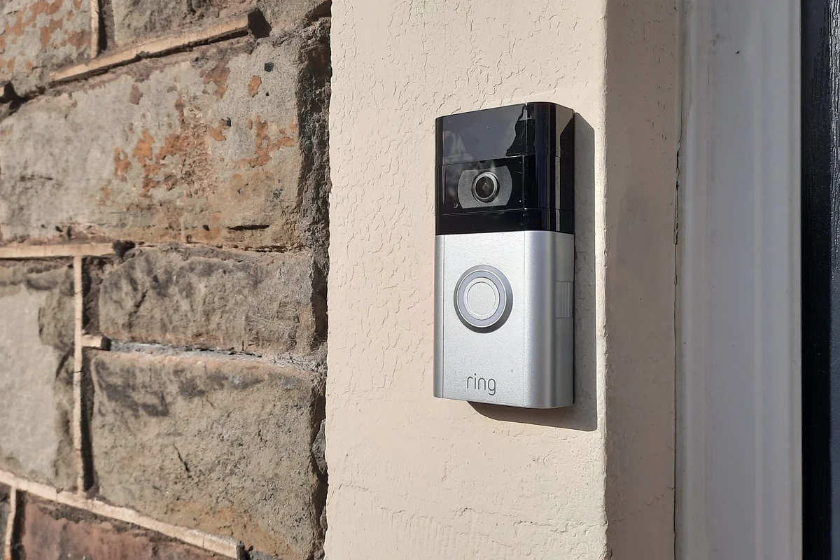 Does Ring Doorbell Light Up When Live View Is Active? 2 does ring doorbell light up when live view